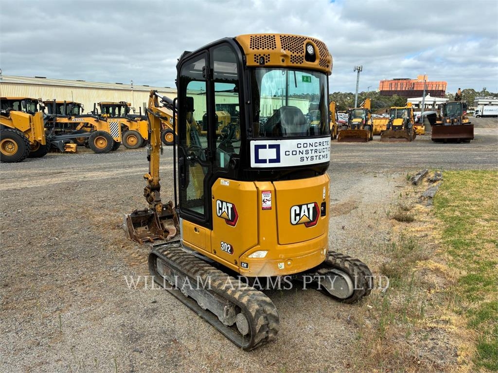 CAT 302 image 4
