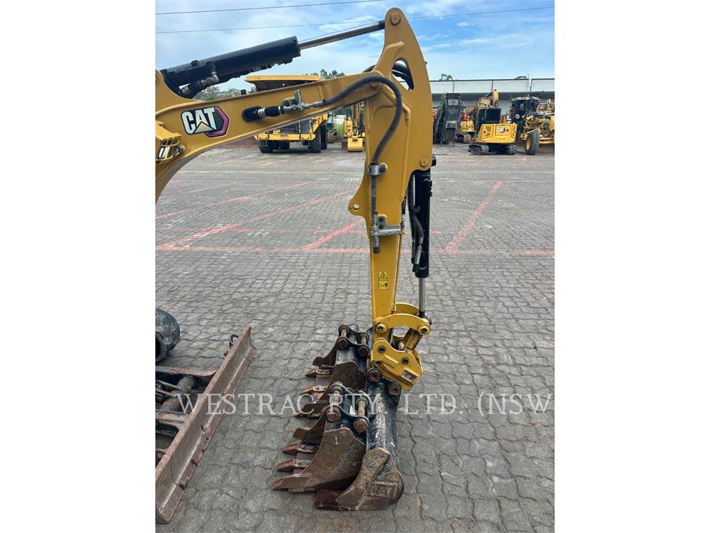 CAT 301.5 image 10