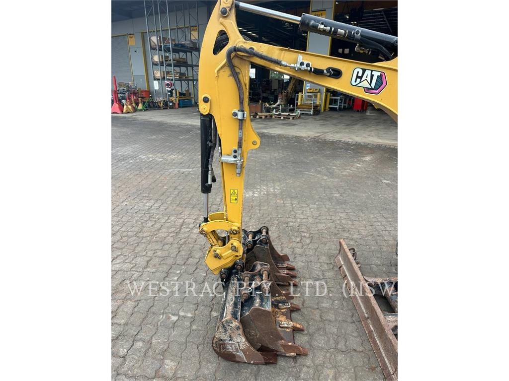 CAT 301.5 image 9