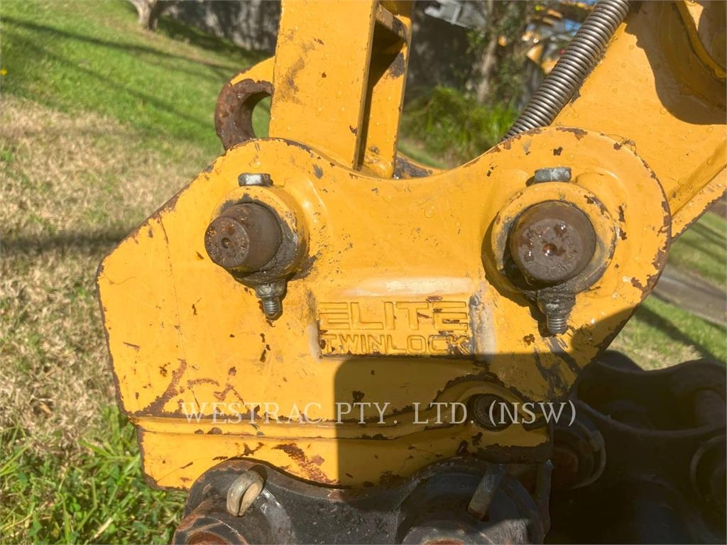 CAT 301.8 image 10