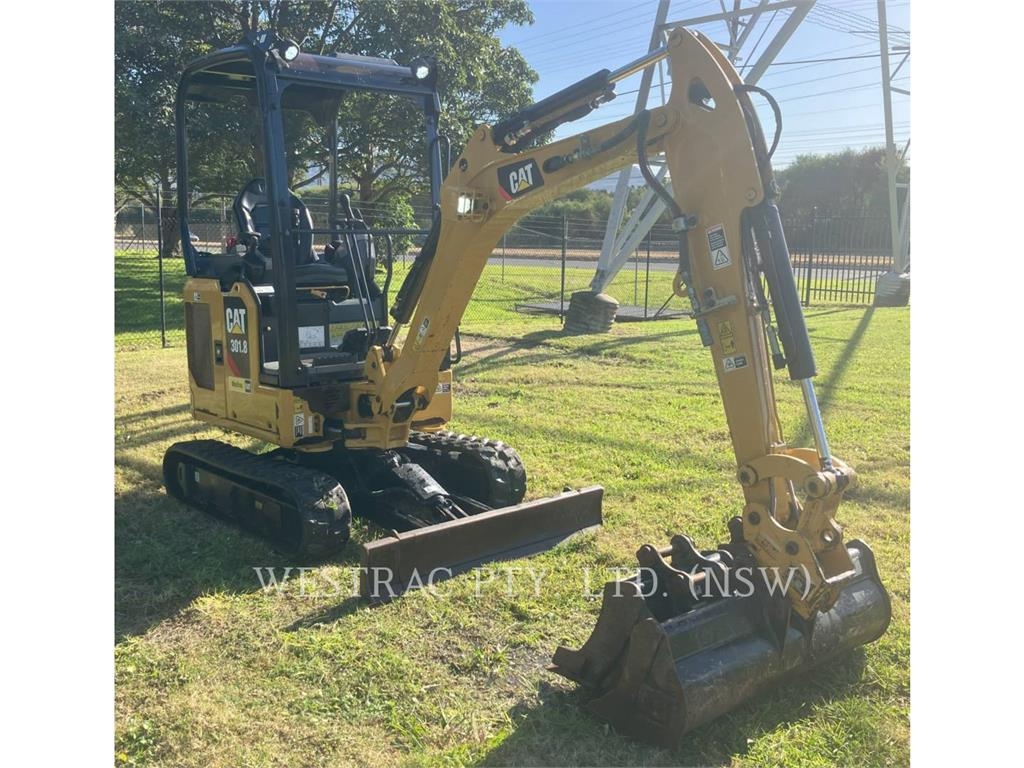 CAT 301.8 image 2