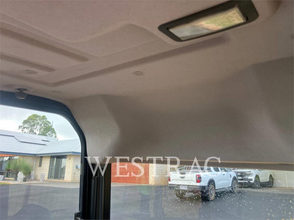 CAT 301.8 AC image 11