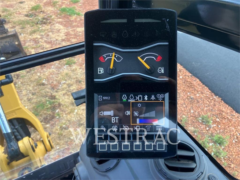 CAT 301.8 AC image 5