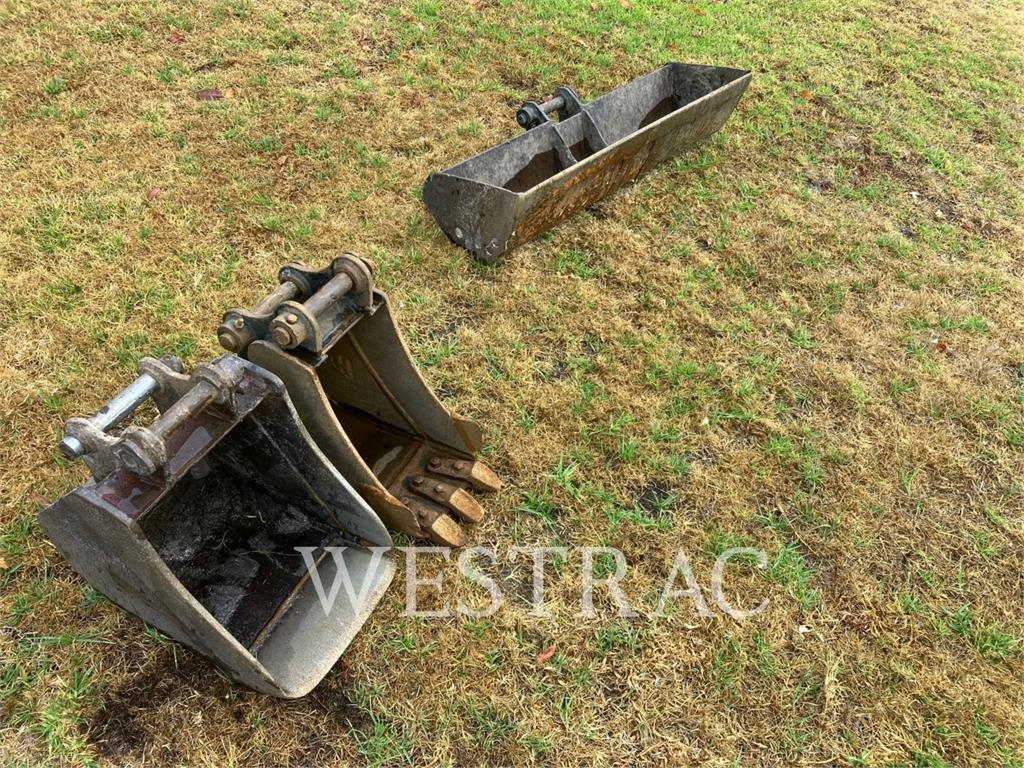 CAT 301.8 AC image 9