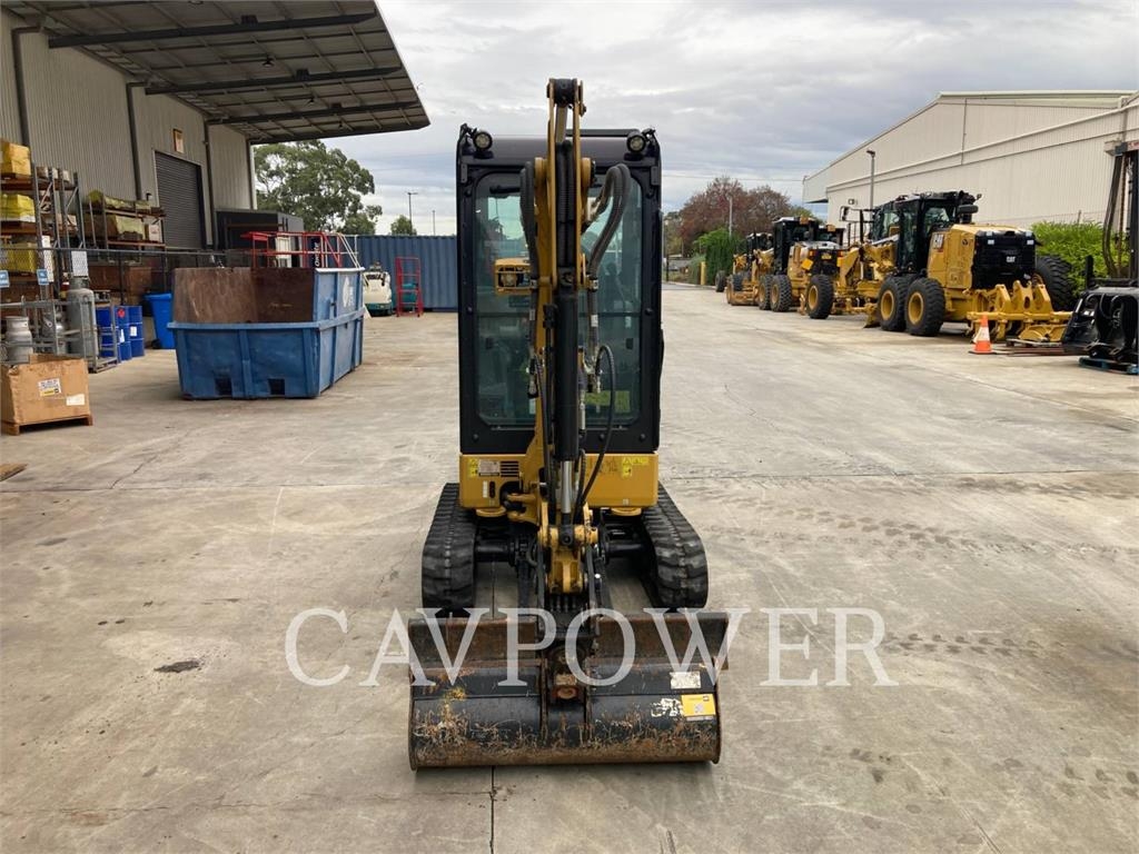 CAT 301.8 image 9
