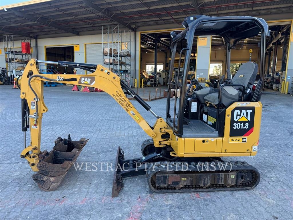 CAT 301.8 image 2