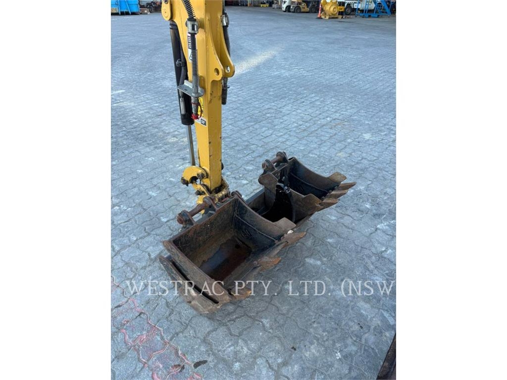 CAT 301.8 image 8