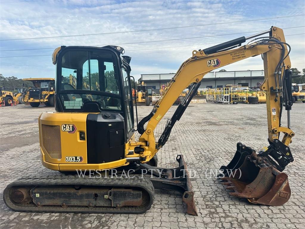 CAT 303.5 image 5