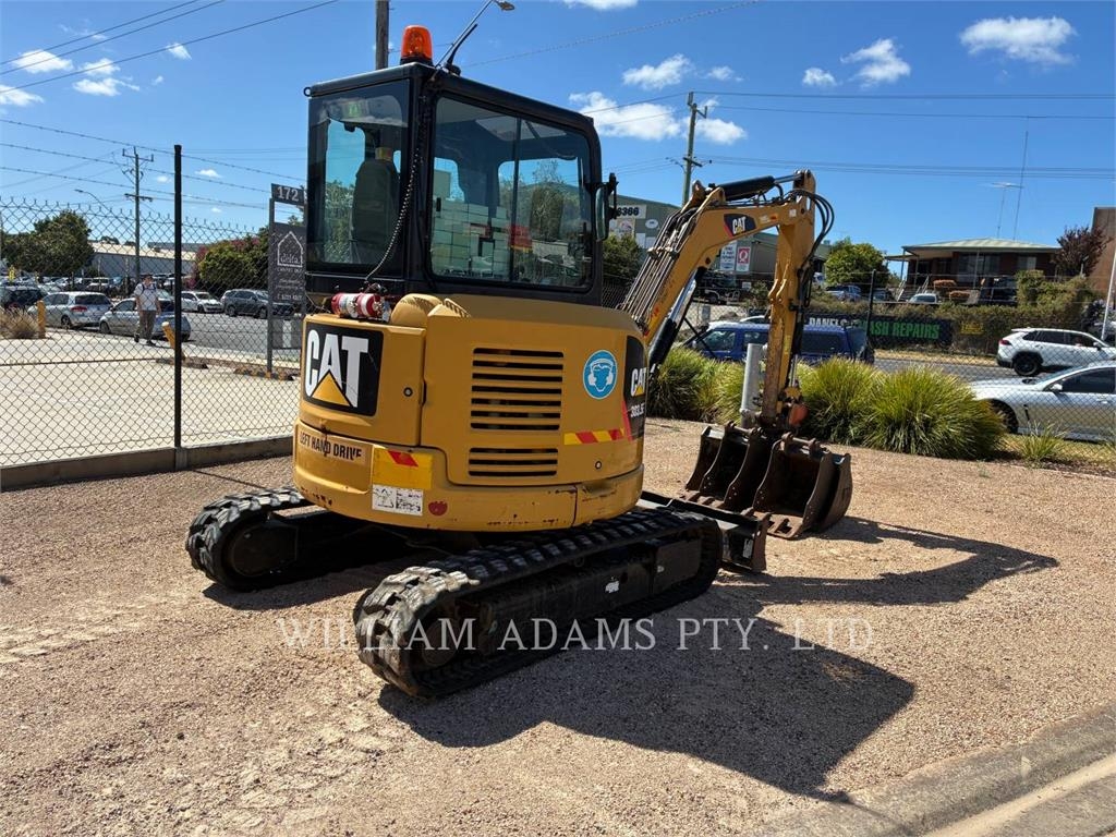 CAT 303.5 E CR image 3