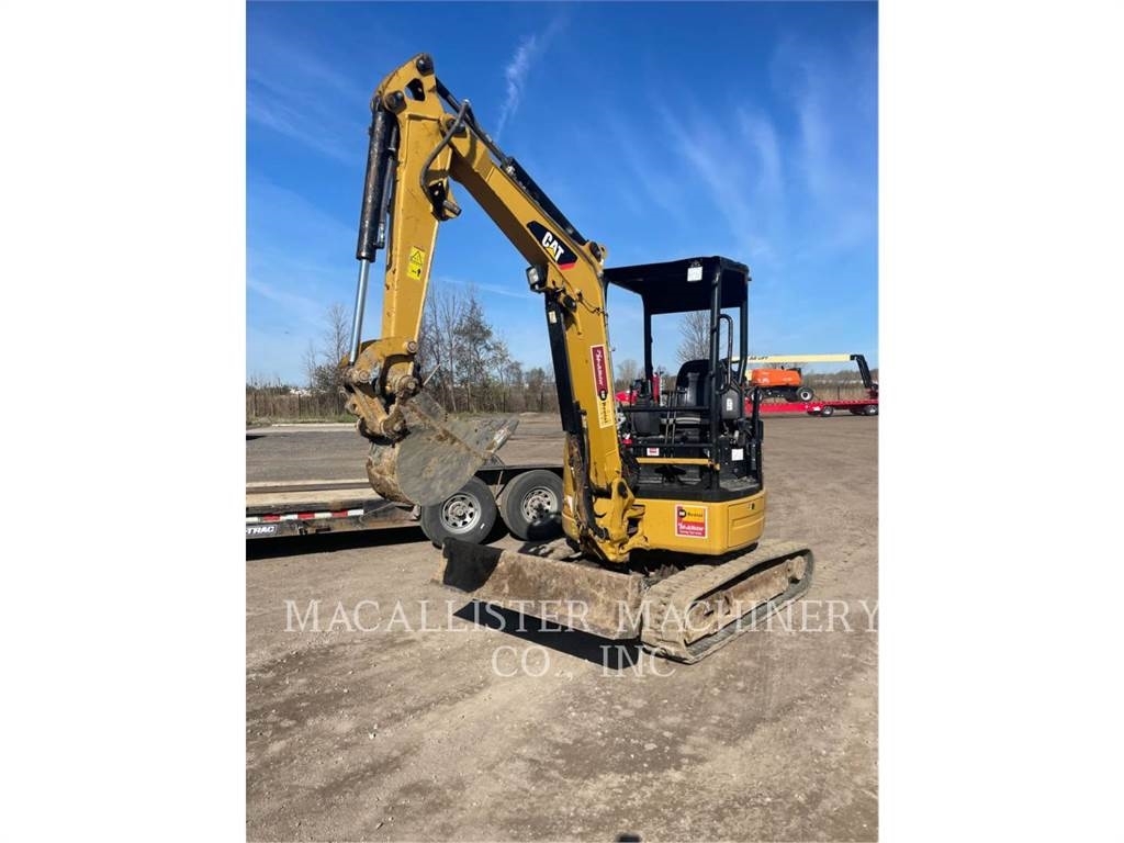 CAT 303ECR - 大型油圧ショベル12t以上（パワーショベル・ユンボ
