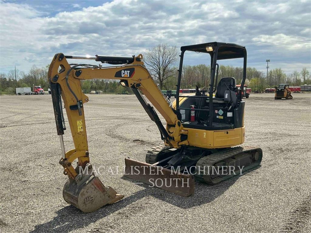 CAT 303ECR - 大型油圧ショベル12t以上（パワーショベル・ユンボ 