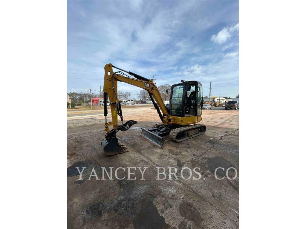 CAT 304 CA - 大型油圧ショベル12t以上（パワーショベル・ユンボ 