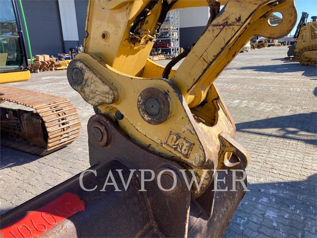 CAT 323-07 image 12
