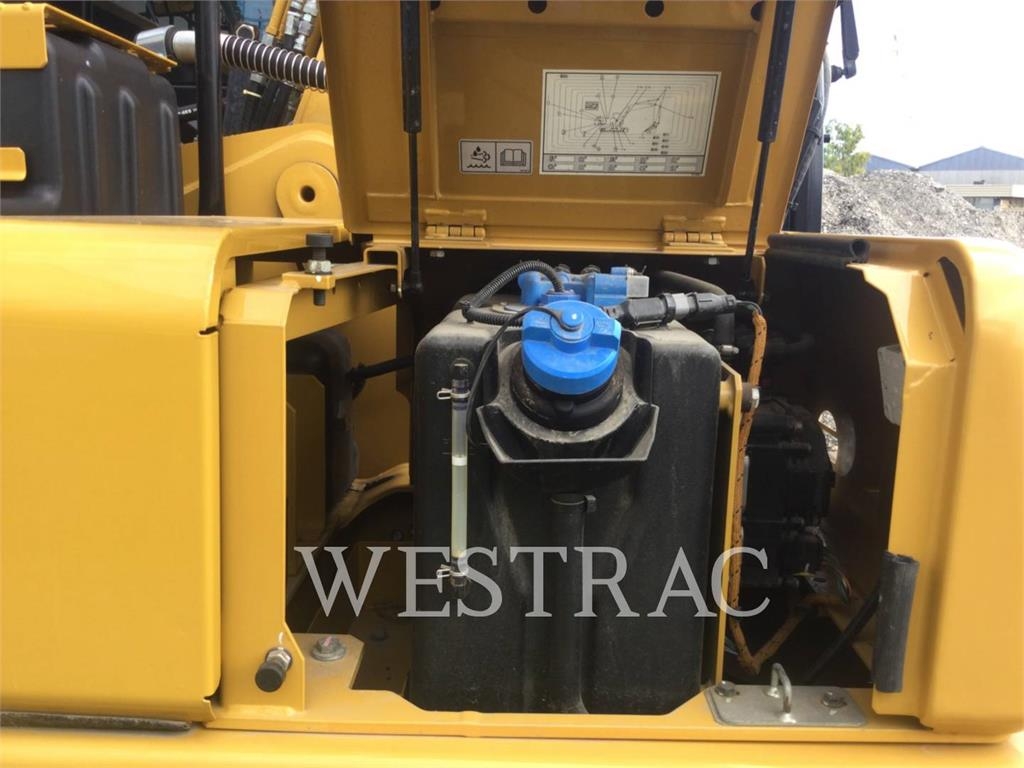 CAT 313 image 8