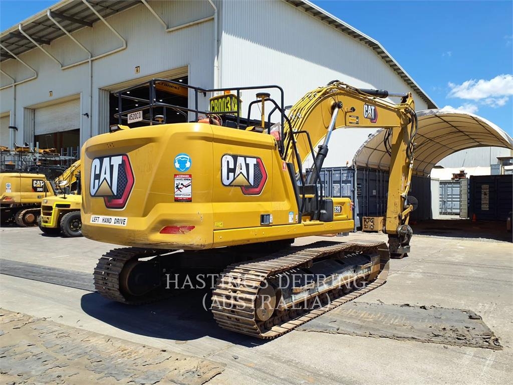 CAT 320-07 image 3