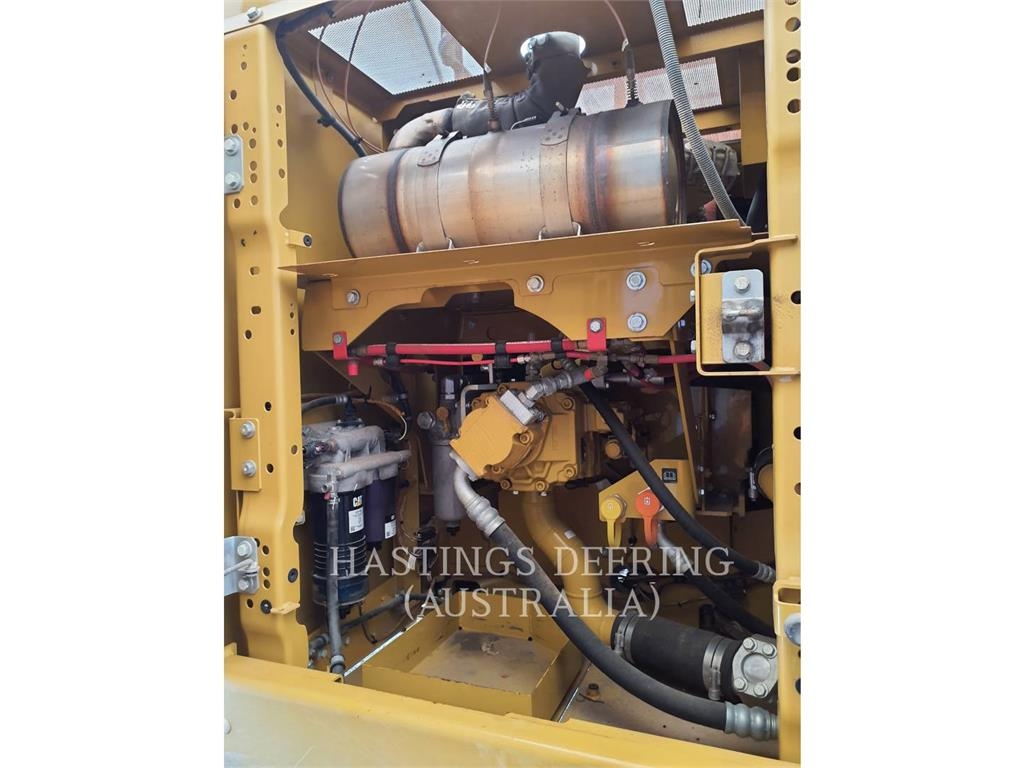 CAT 320-07 image 7