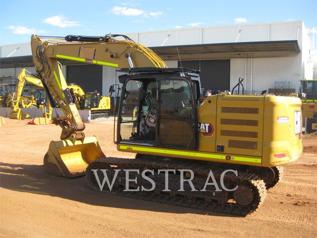 CAT 320 image 4