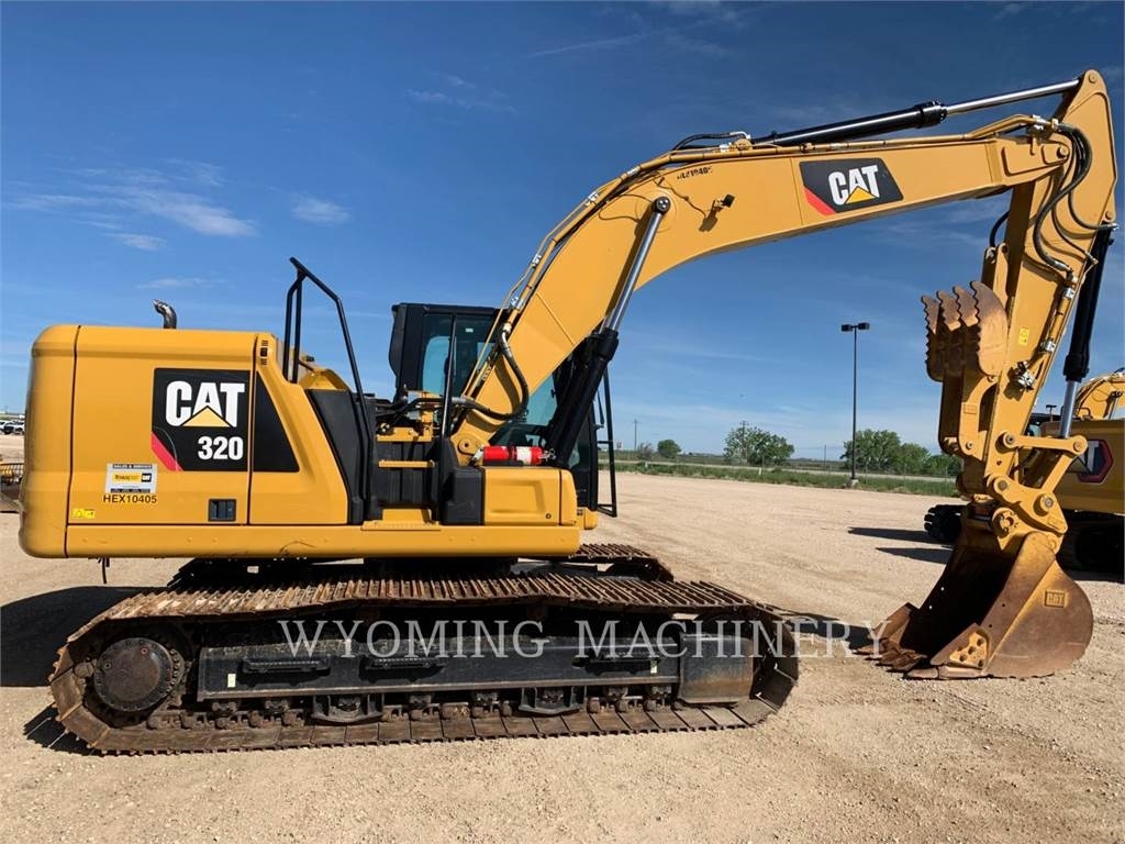 キャタピラー社 CAT320 油圧ショベル ユンボ CAT キャタピラー 320E-2 ユンボ 共用配管 油圧ショベル 解体