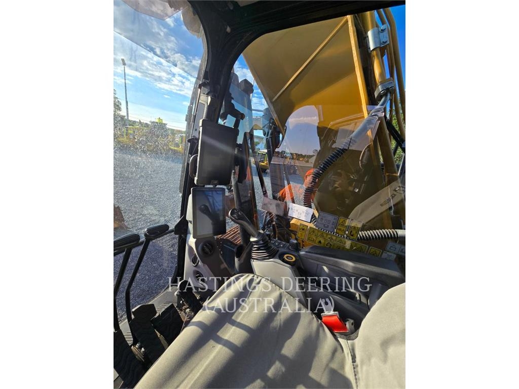 CAT 320-07 image 10