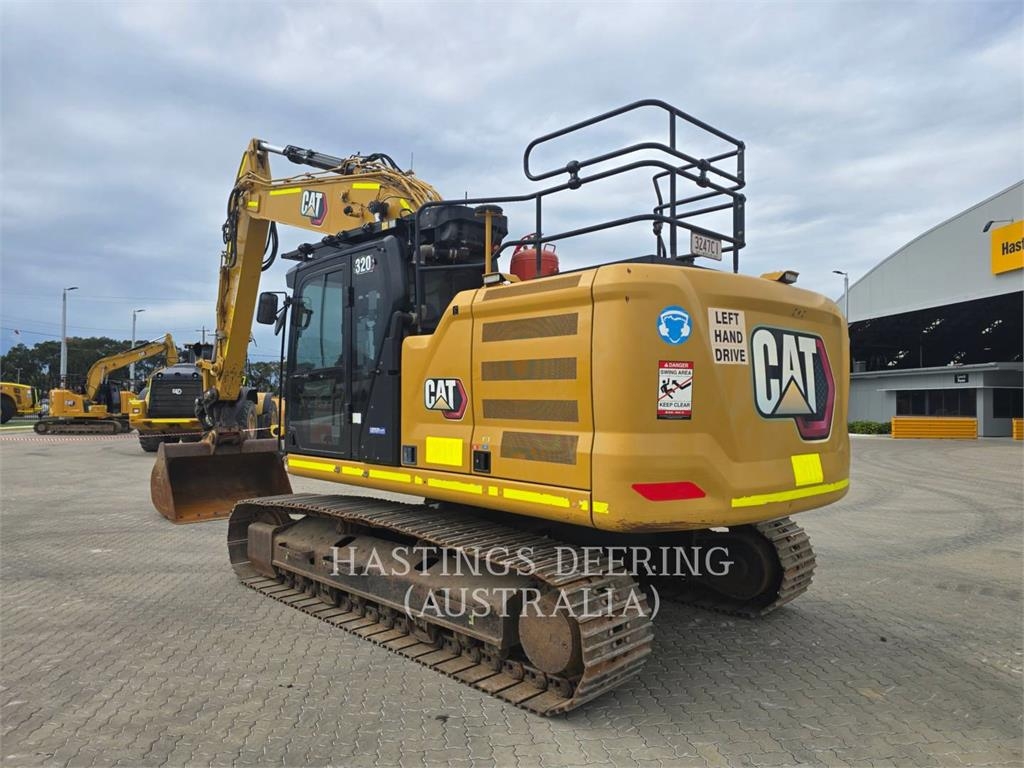 CAT 320-07 image 4