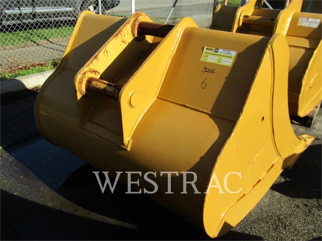 CAT 320E image 4