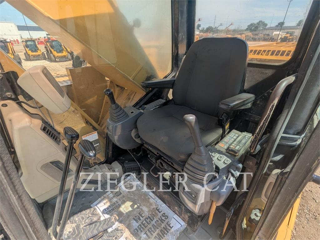 321c 2004 CAT 321C For Sale - 39,000 USD | Cat Used
