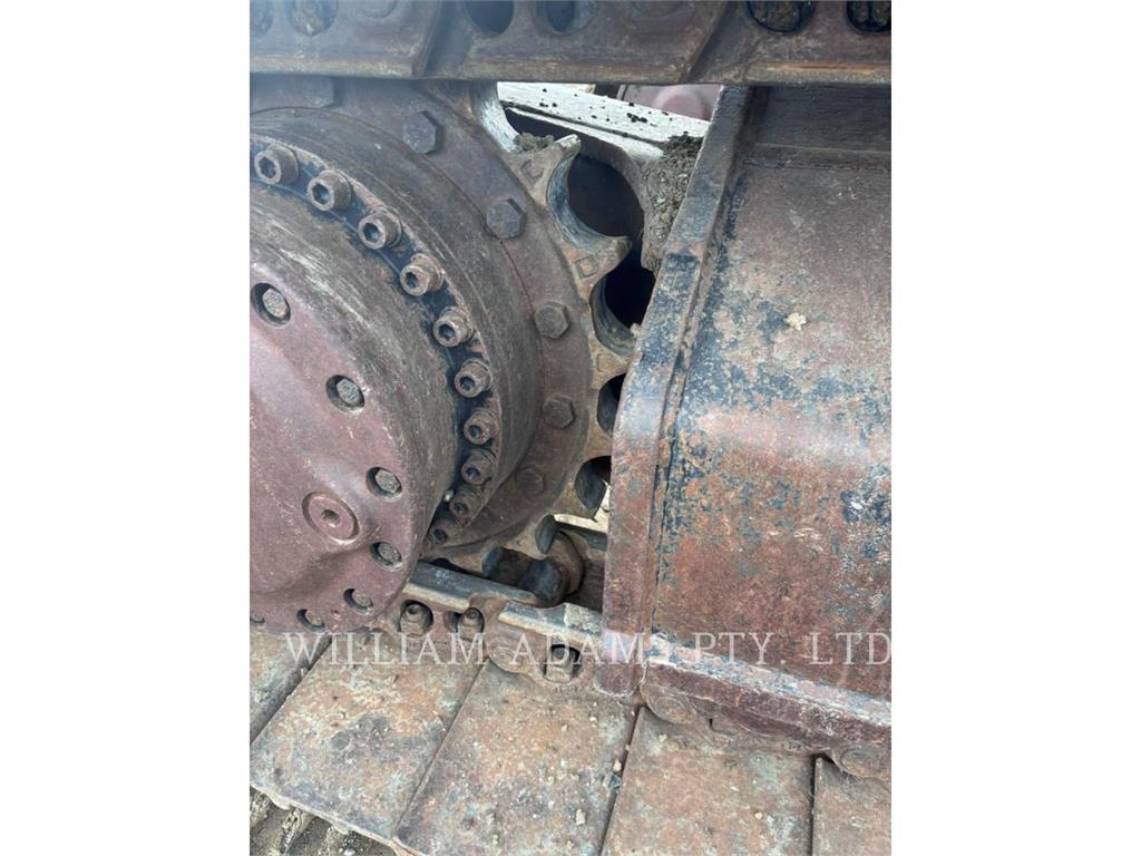 CAT 323 image 10