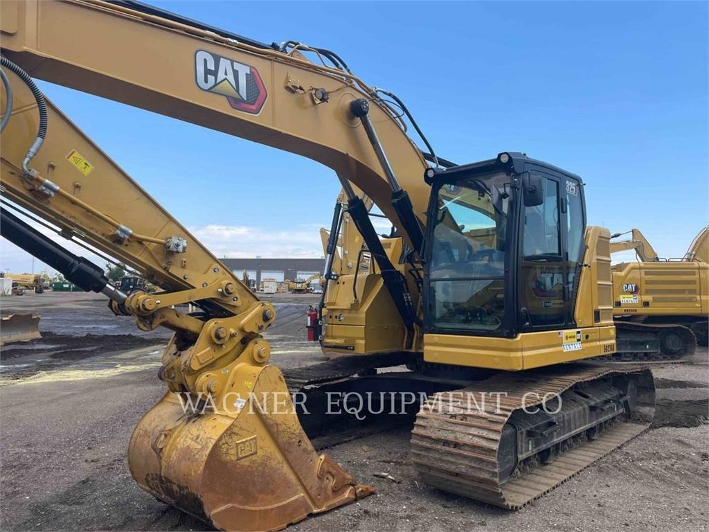 CAT 325 - 大型油圧ショベル12t以上（パワーショベル・ユンボ