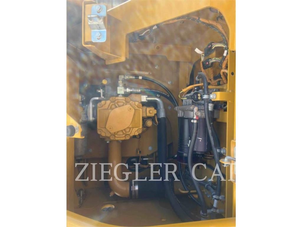 CAT 325 - 大型油圧ショベル12t以上（パワーショベル・ユンボ） - 建設