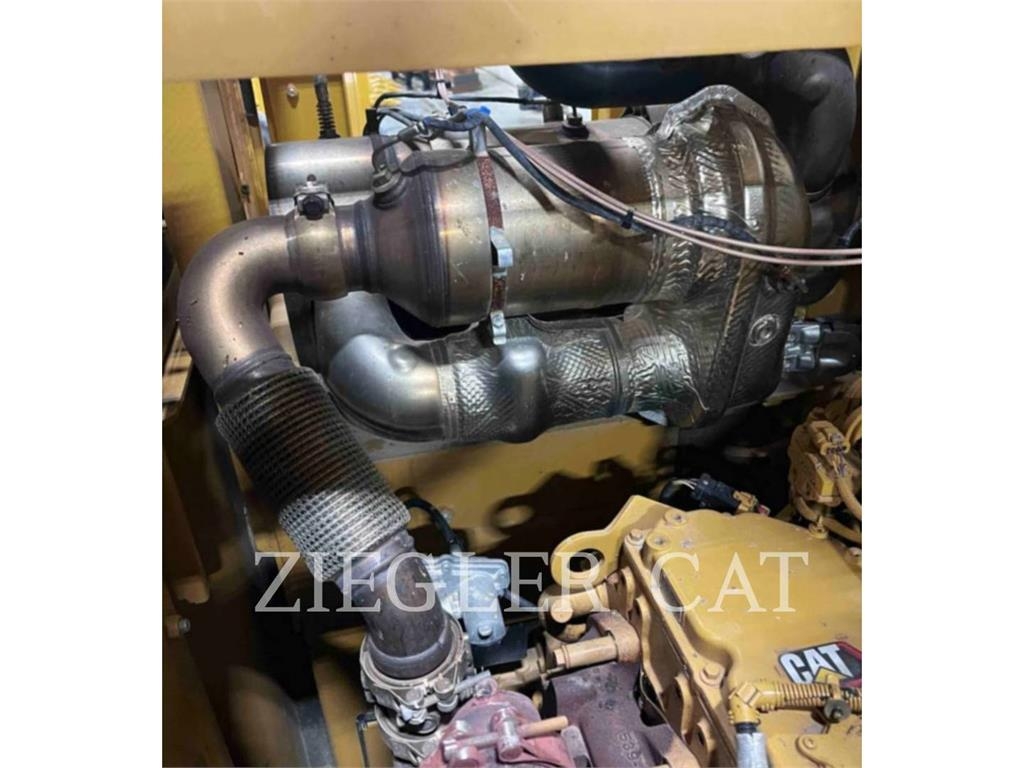 CAT 325 - 大型油圧ショベル12t以上（パワーショベル・ユンボ） - 建設