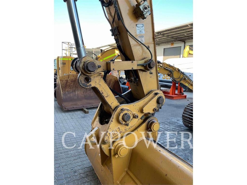 CAT 325FLCR image 10