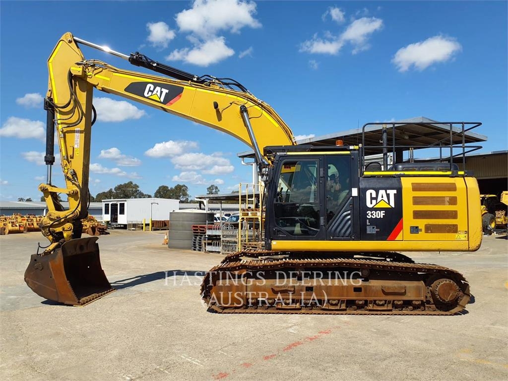 CAT 330FL image 8