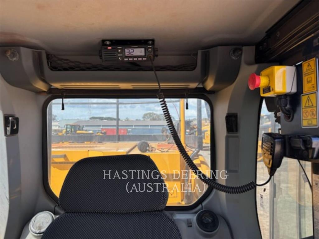 CAT 330-07 image 12