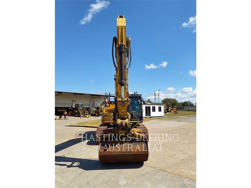CAT 330FL image 11