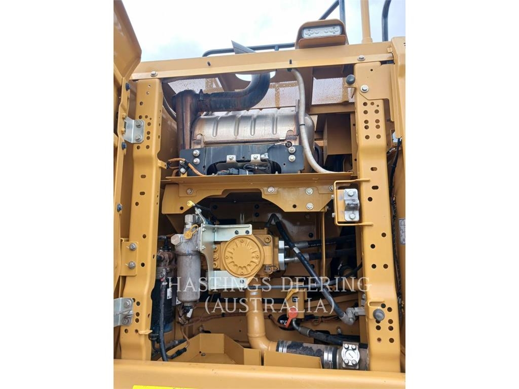 CAT 330-07 image 7