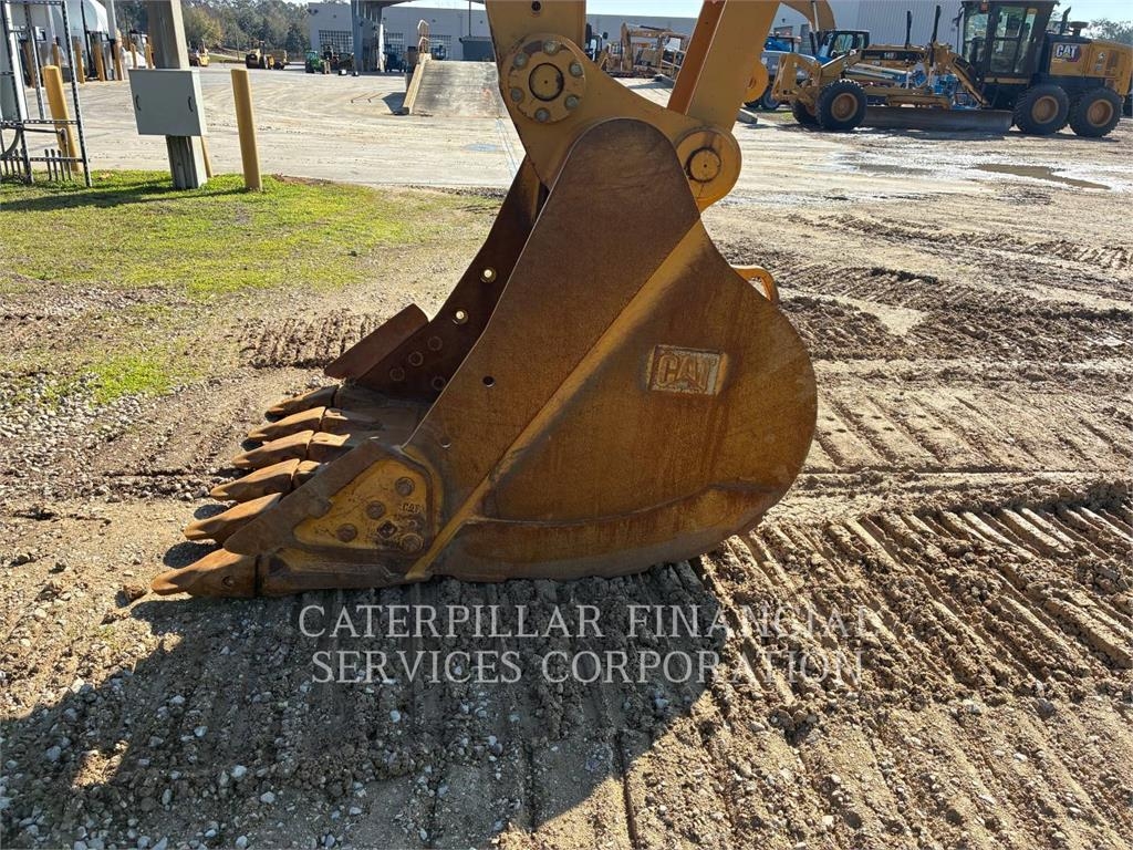 2023 CAT 33007 For Sale - 318,000 USD | Cat Used