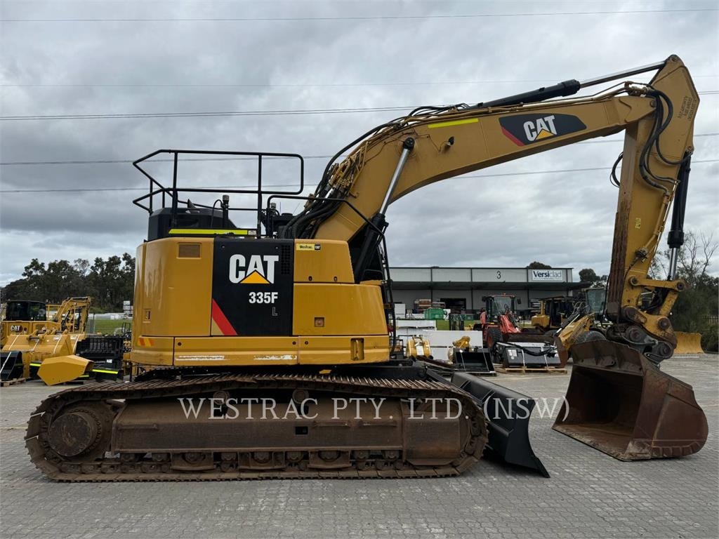 CAT 335FLCR image 9