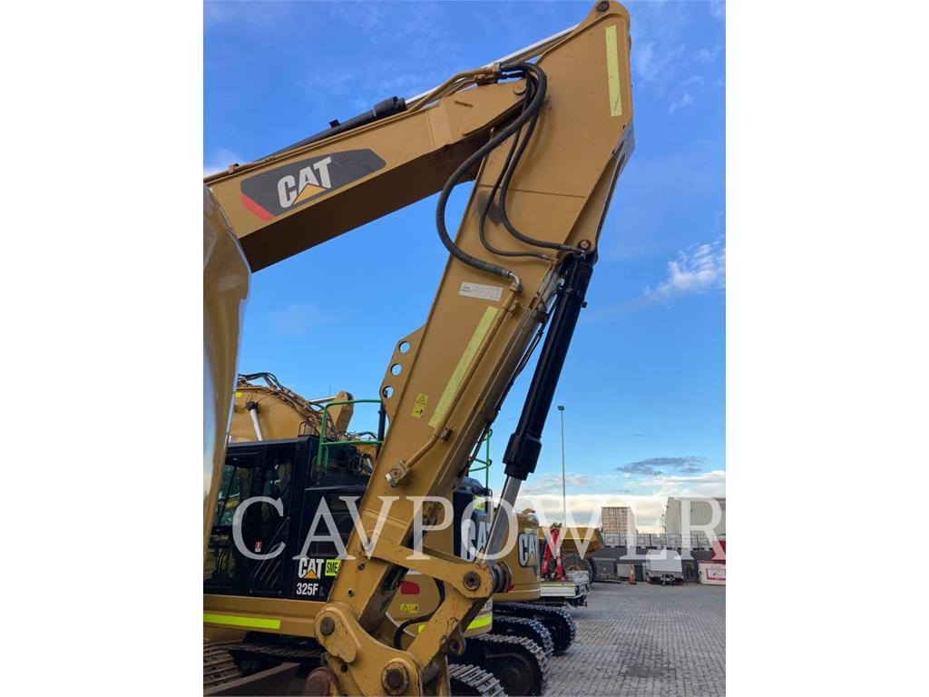 CAT 335FLCR image 9