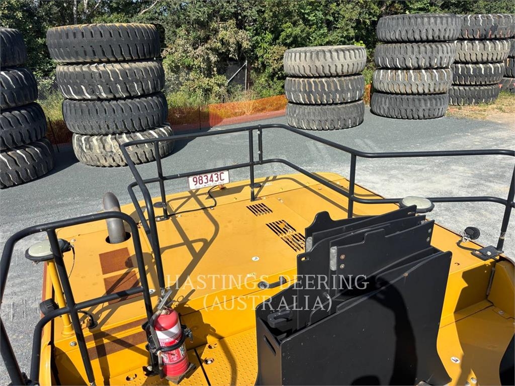 CAT 336-07 image 12
