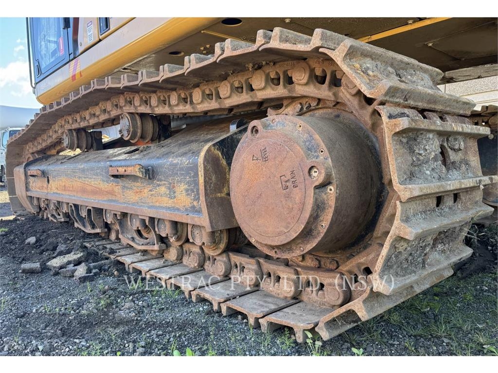 CAT 350 image 10