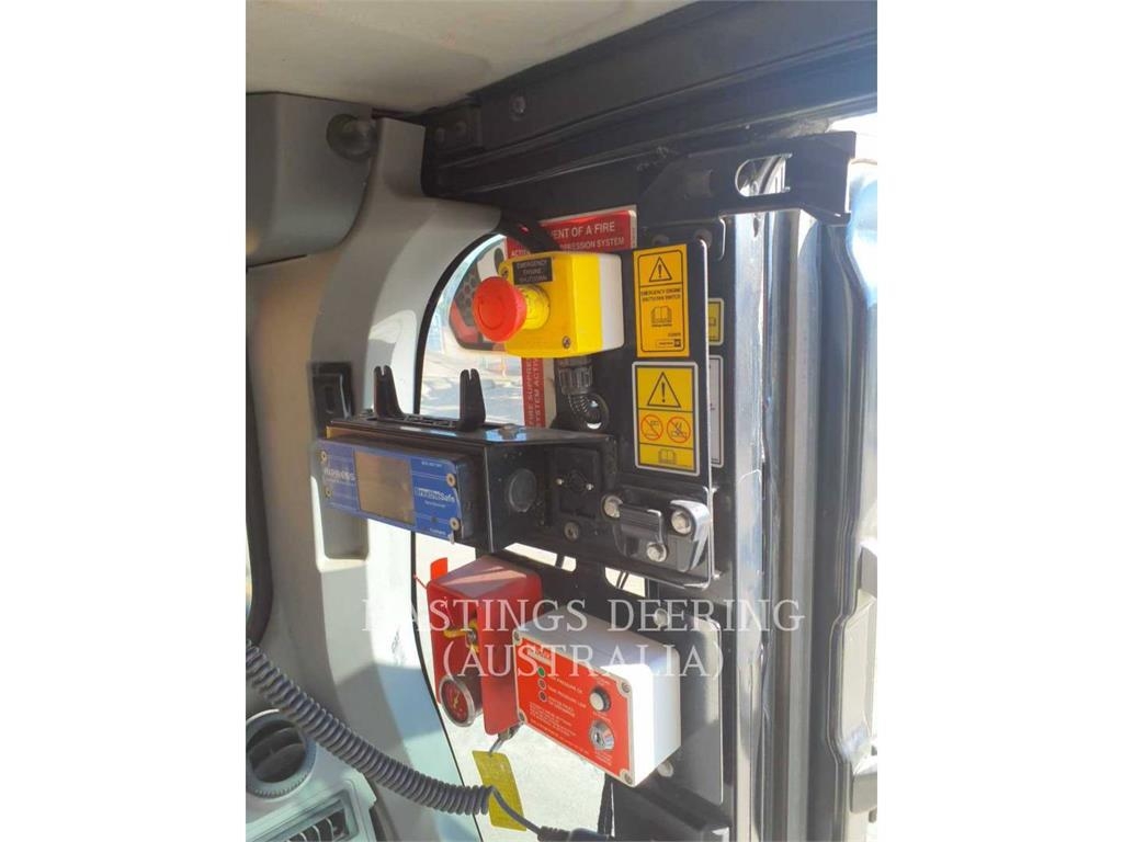 CAT 352-07 image 8