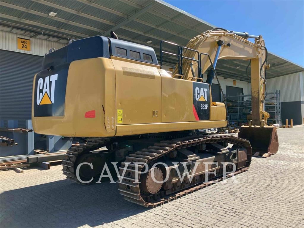 CAT 352F image 3