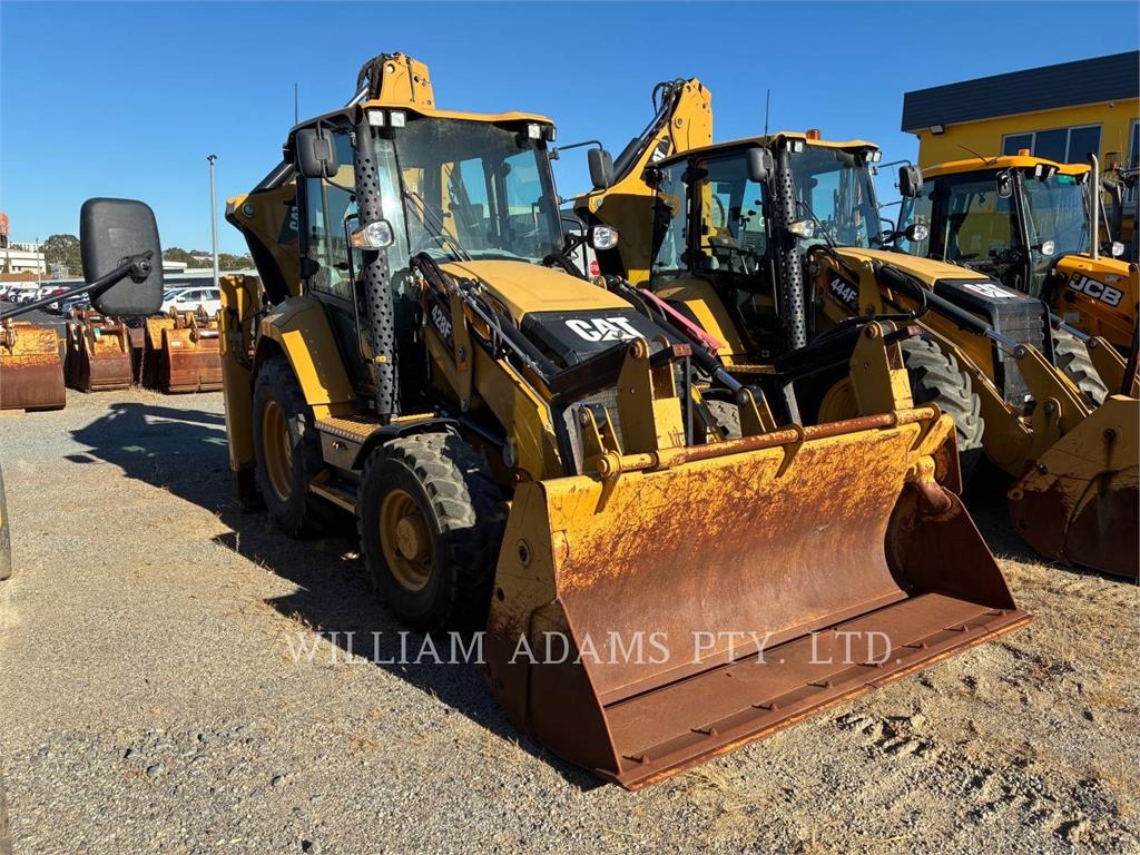 CAT 428F2 image 2