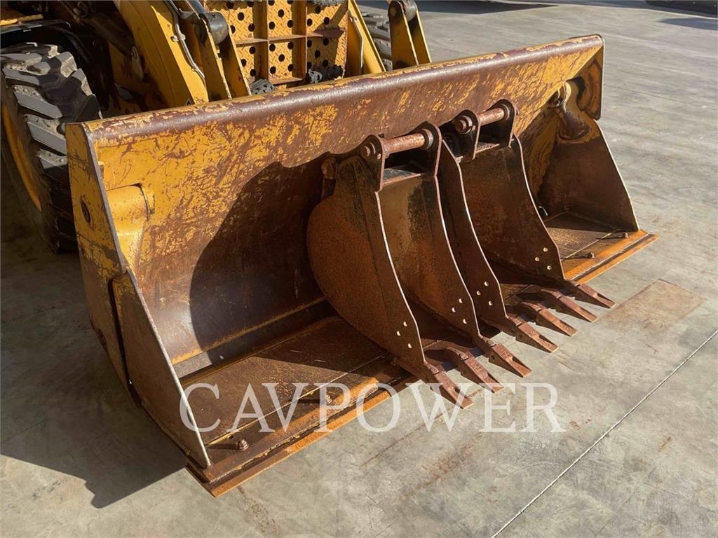 CAT 432F image 10