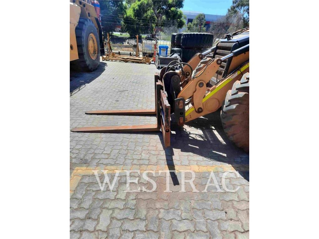 CAT 444F2LRC image 10