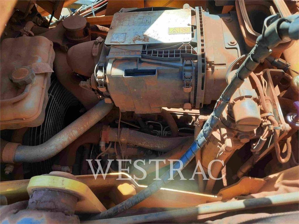 CAT 444F2LRC image 7