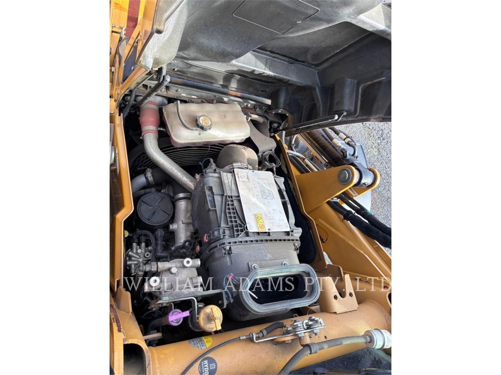 CAT 444F2 image 7