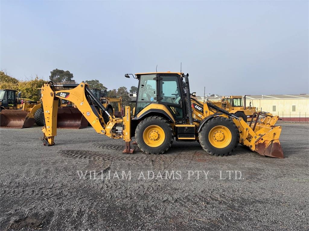 CAT 444F2 image 9
