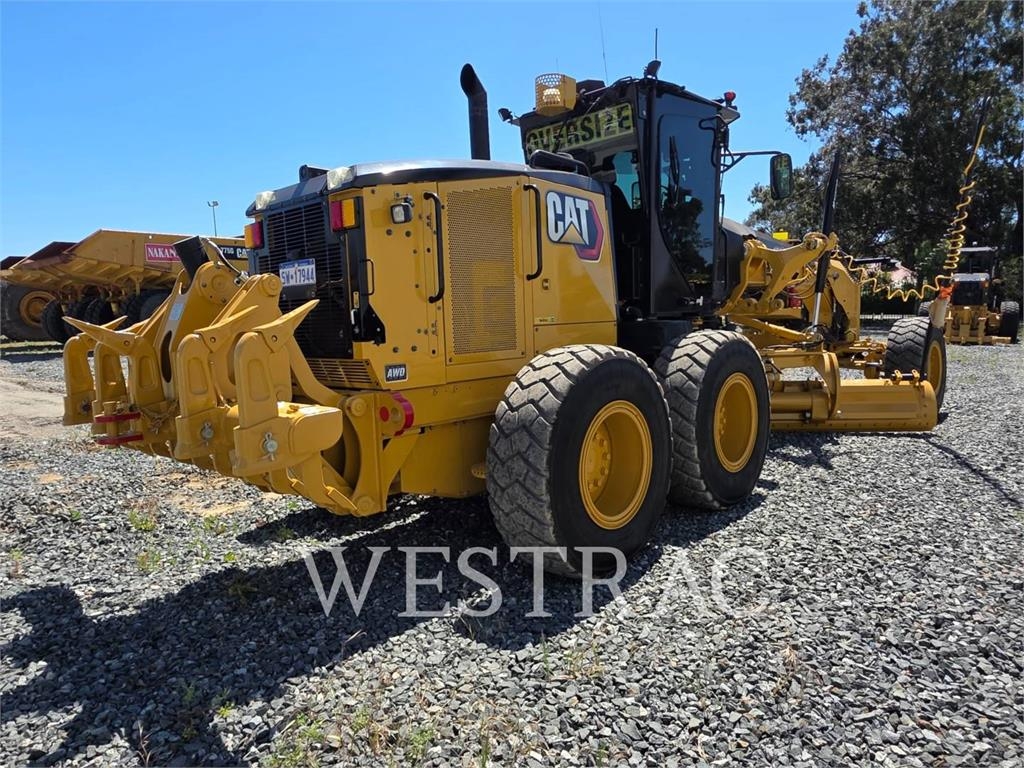 CAT 150-14AWD image 3