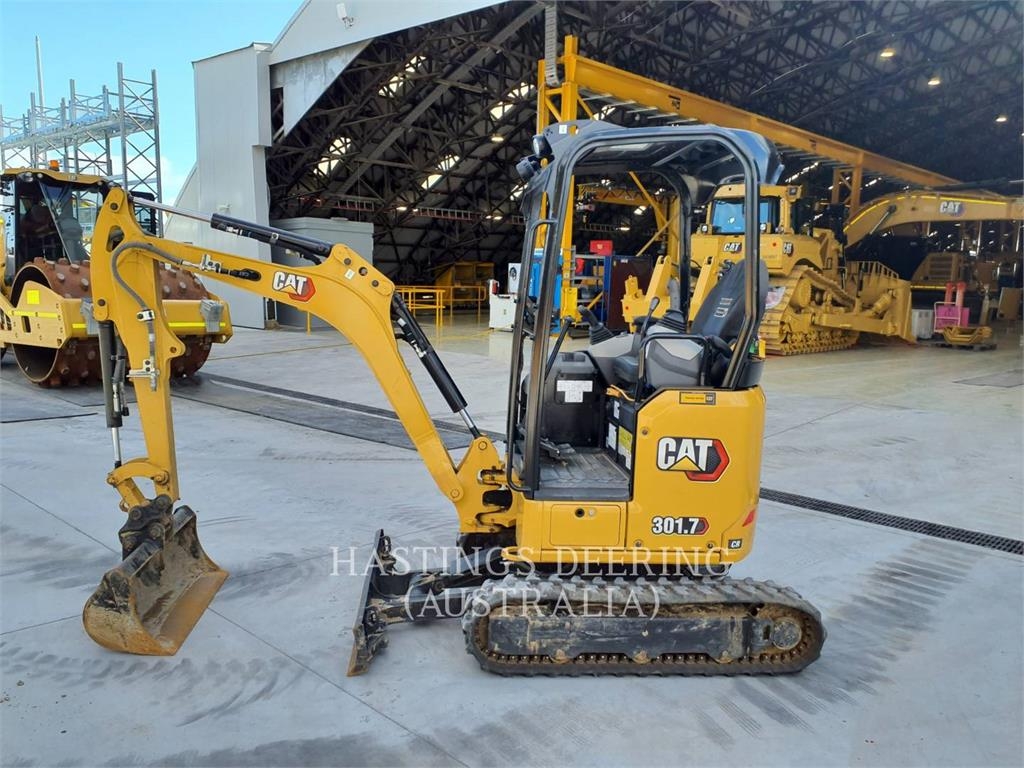 CAT 301.7-05CR image 8
